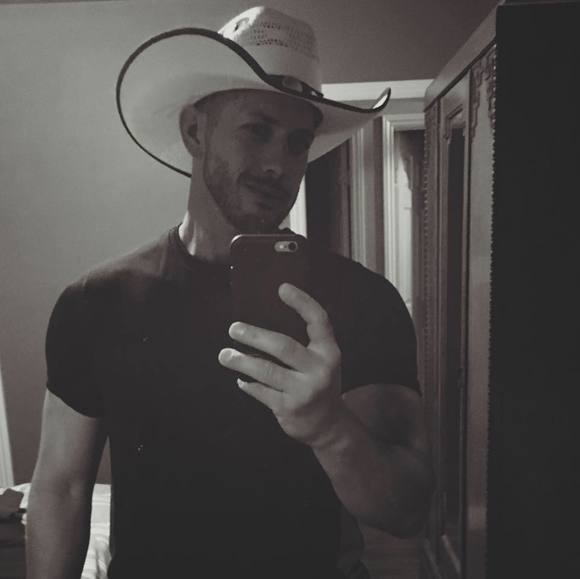 Meet your Posher, Adam - Picture 1 of 1